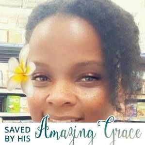 Meet your Posher, Elissa